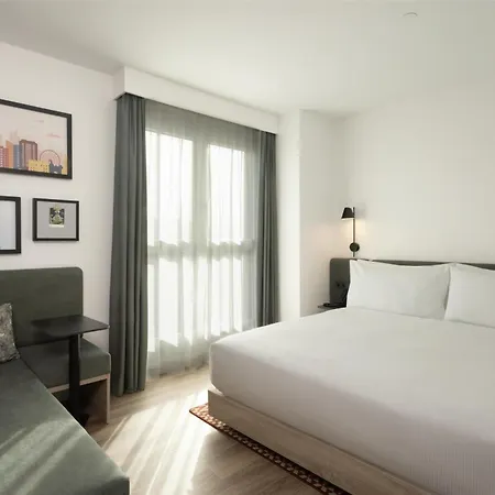Hampton By Hilton Martiricos 3* Málaga